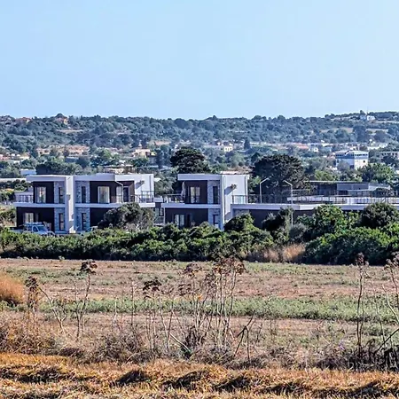 Private In A Evens Mini With Terrace & Garden In Dipkarpaz *