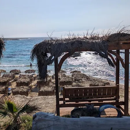 Private In A Evens Mini With Terrace & Garden In Dipkarpaz Apartman
